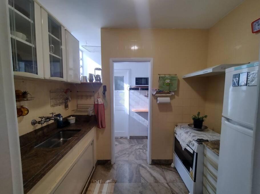 Apartamento Praia Do Forte Кабу-Фриу Экстерьер фото